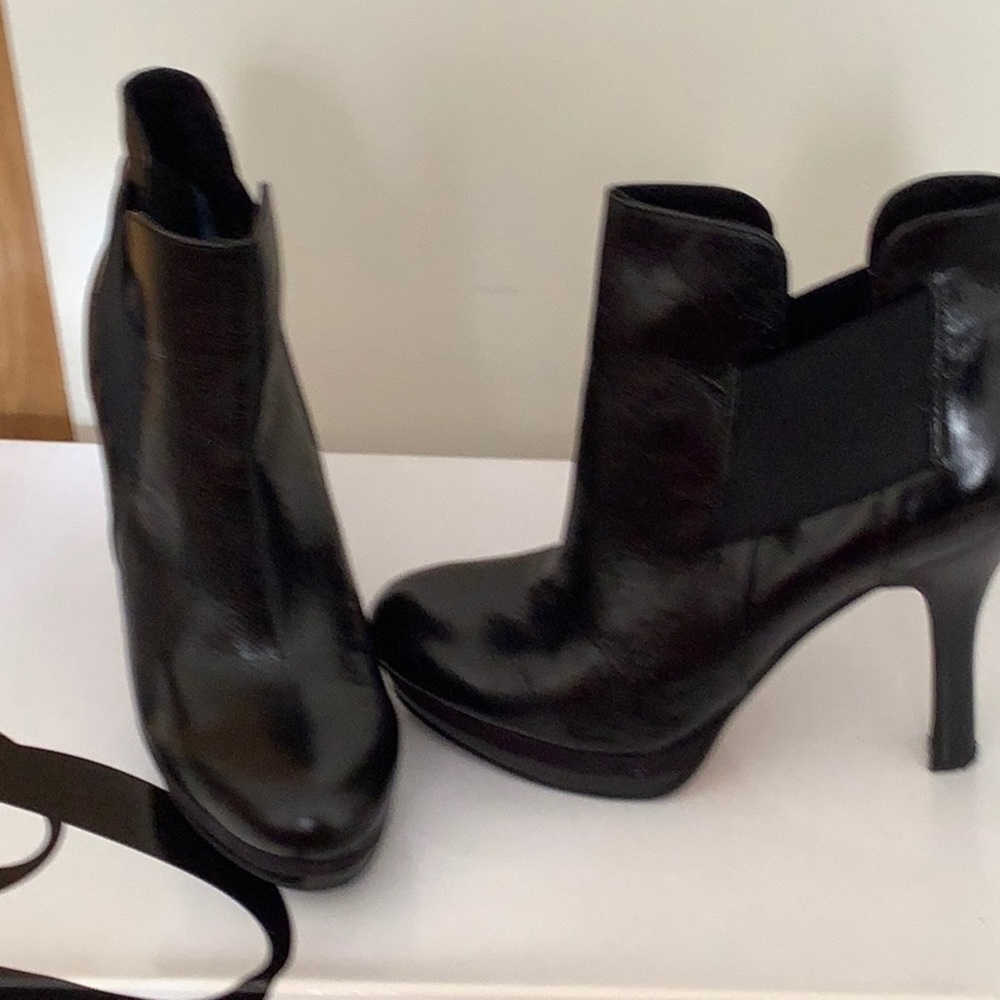 Nine West leather heels